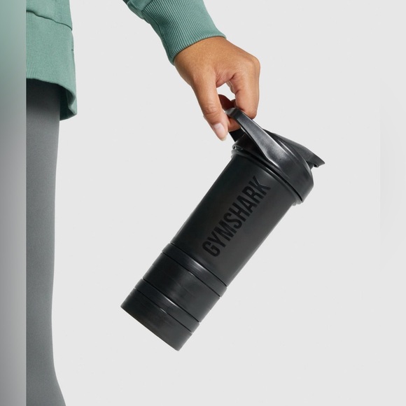 New Gymshark Shaker Bottle - Picture 2 of 4